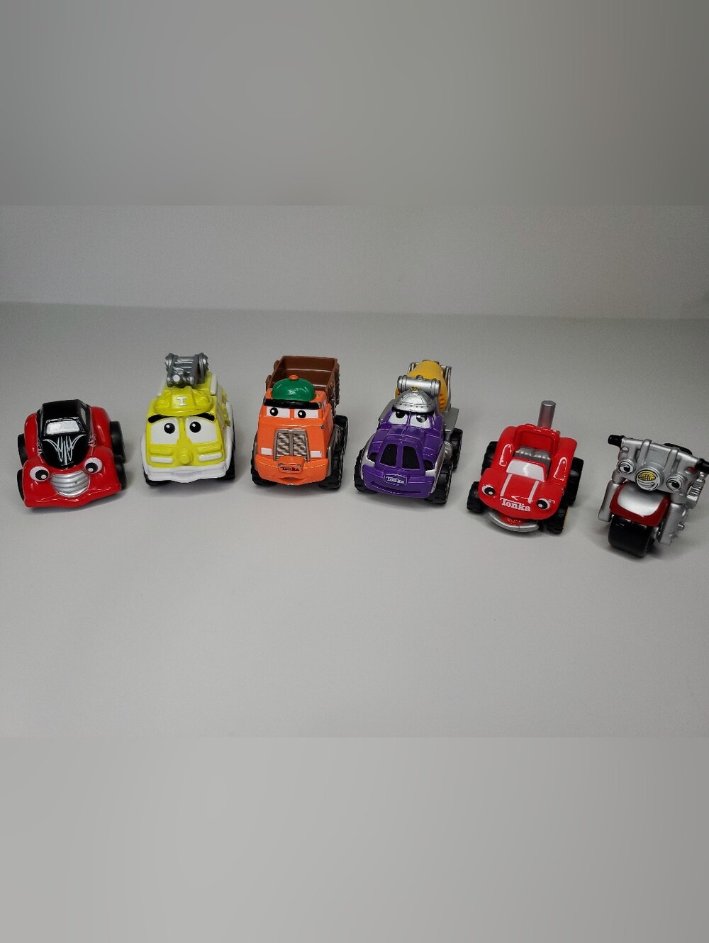 Maisto Tonka 2000 Lil Chuck And Friends Diecast Trucks Lot of 8